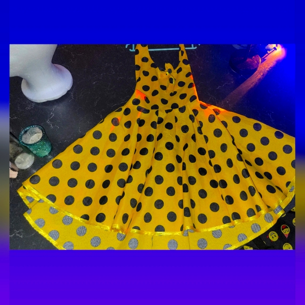 Polka dot girls dress size 5t-6t handmade!